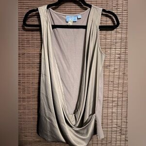 NWT VERA WANG Elegant Sleeveless Drape Top - GRAYISH LILAC
